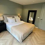 Luxurious, Spacious Appartment