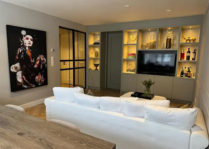 Luxurious, Spacious Appartment
